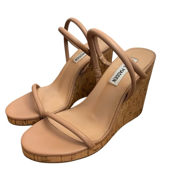Steve Madden MORGAN TAN Strappy
Platform Wedge Sandals size 6M - Picture 6 of 7